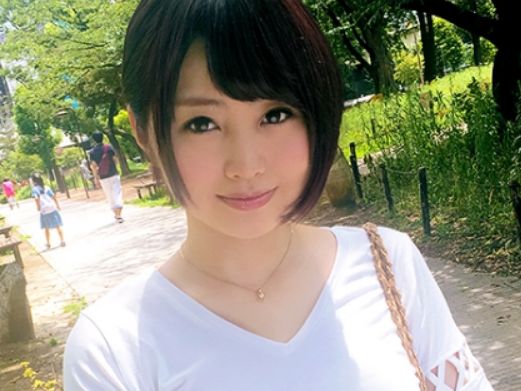 ＜女子大生＞若干ハタチのヤリマン女子を頂きマンコ♡ショートボヴで清楚な彼女が激しく突かれて絶叫「ああ～ンン」ラストは顔射