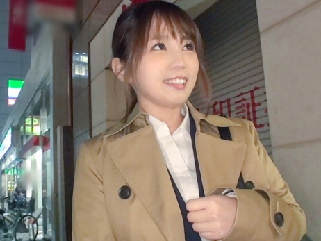 【素人】かわいい系なので新人女性社員かと思ったら実は結婚済み！それでも口説き落としてセックスまでしちゃった記録です！