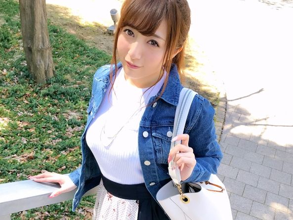 【素人×スレンダー】彼氏募集中の巨乳ちゃんは顔もスタイルも素晴らしい！そして極めつけは…むっつりスケベ！