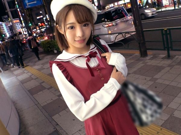 【アイドル声優志望のスレンダー専門学生】『声出しちゃダメ…？』華奢な体がくねくね♡ 騎乗位で膣奥を激しく擦りつけ、感じまくる姿がエロかわ！連続でイキまくる敏感ボディに釘付け！