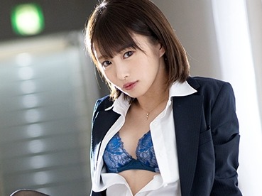【スレンダー美少女の追撃フェラ】『まだまだ出るやろ？』童顔で関西弁の射精執行官が中出しで精子カラッポのチンポをフェラで責めまくる！精子が尽きても容赦ない口技でイカされ続ける！♡