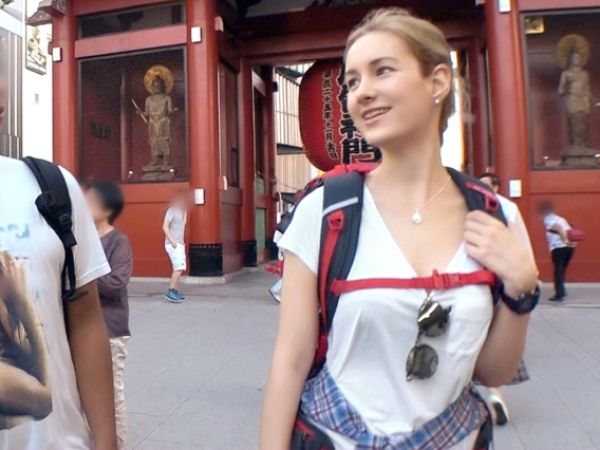 【ロシア美女】こんな極上のロシア娘と国際エッチ出来るなんて！日本人男児の硬いペニスお見舞いするぜ！