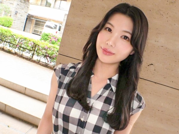 【素人】痙攣するほどに気持ちよくて…スレンダー美女がパイパンをクンニで濡らして肉棒に突かれまくるセックス♡