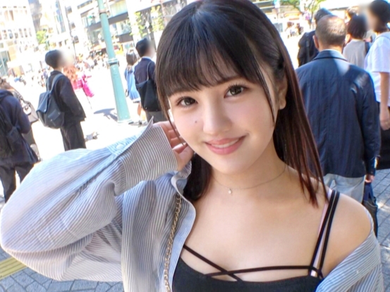 【ナンパ成功！】キュートな美少女をゲット♥バックで激ピストン！敏感マ○コが感じまくり、エロかわいい喘ぎ声にメロメロ必至！