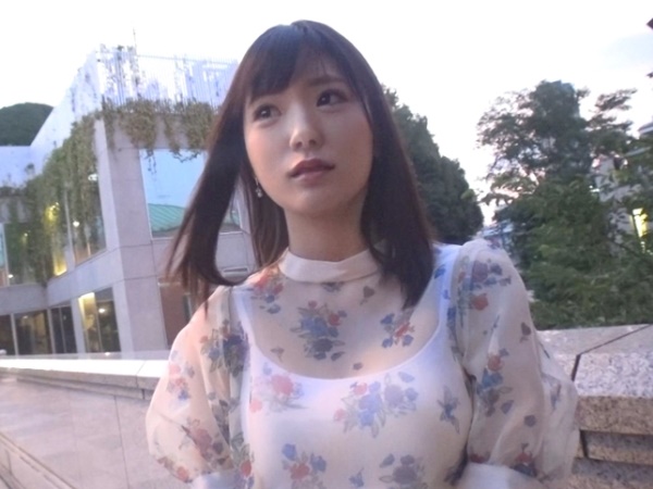 【背徳の快楽に溺れる人妻】『旦那ごめん…でも気持ち良すぎる…』罪悪感ゼロで生ハメを楽しむ不貞妻！全力で喘ぎ、快楽に身を任せる姿は必見！裏切りなんて関係ない、ただただ気持ちいいセックスに没頭する人妻の淫らな姿♡