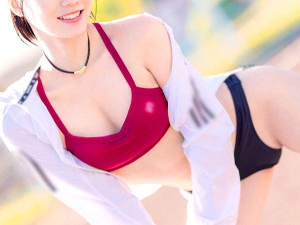 【汗だくアスリート美女の絶頂SEX】『もうダメ…イッちゃう！』スレンダーなボディがチンポ2本に翻弄され、発情マンコをガン突きされて大絶頂！♥︎ スポーツで鍛えた体がエロすぎる！