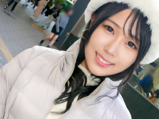 【無毛のキュートガール】ツルマン美少女の敏感なアソコを激しく責めまくり！手マン＆クンニでヌルヌルに濡れちゃう姿がエロすぎる！♡