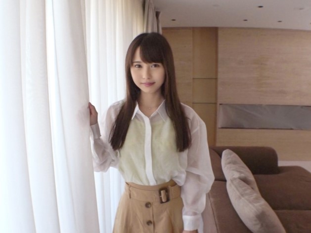 【ホテルで密会】『もっと奥まで…』幼顔の美少女と秘密のハメ撮り！未成熟なカラダを独り占めし、ホテルの一室で濃厚プレイを楽しむ！！発展途上の敏感ボディを激しく責めまくる♡