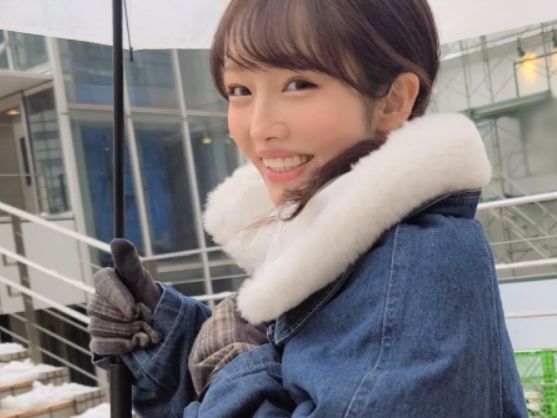 【清楚系女子の裏の顔】アナウンサー風美少女が電マオナニーで本性むき出し！ヌレヌレマ●コをバックで激突かれ、中出しされちゃう衝撃映像♡