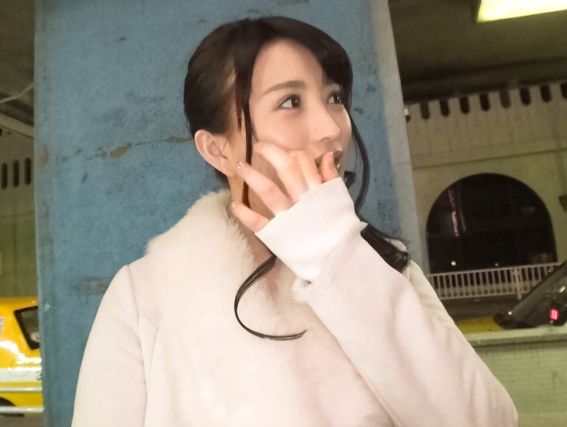 【ナンパ成功！】「こんな美女が…！」女優級ルックスの素人娘が色気ムンムンボディで誘惑！柔らかおっぱいのパイズリがヤバすぎる至高の肉感プレイ♡