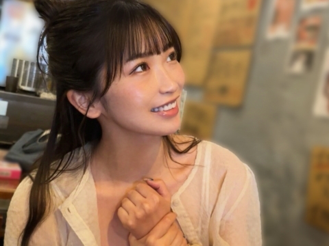 【アイドル級美少女】バックで激突き！敏感なワレメを肉棒でズボズボ、可愛すぎる美少女が乱れまくる！！