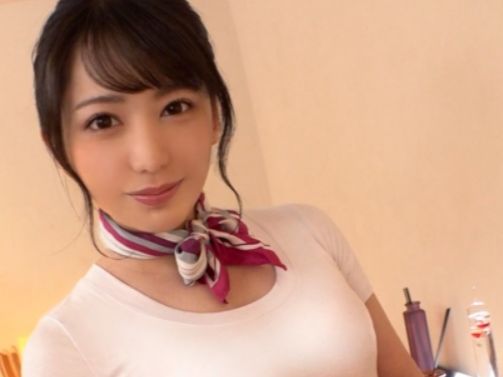 【美ボディエステティシャンの危険な誘惑】『お客様…ダメですよ…』スタイル抜群のエステお姉さんが施術中にまさかのチ○ポ挿入！激しく突きまくられ、中出しまで許しちゃう！ｗｗ