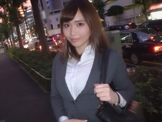 【むちむちOL】エロすぎるボディのお姉さん、敏感な膣内を刺激され濡れまくり！いやらしいマン汁が溢れ出す、オフィスでは見せない本気の喘ぎ顔がたまらない！仕事終わりに本能むき出しセックス！