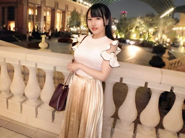 ＜素人ナンパ＞アニメ萌え声のビッチ娘♥潮吹きびっしょり濡れちゃうっ！マンコ奥から吹いちゃうっ！！