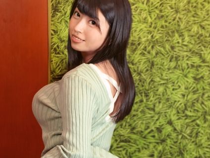 【人妻】『AVみたいなエッチがしたいです…♡』巨乳デカ尻な専業主婦が他人ちんぽをフェラして臭いザーメンの発射を求める！