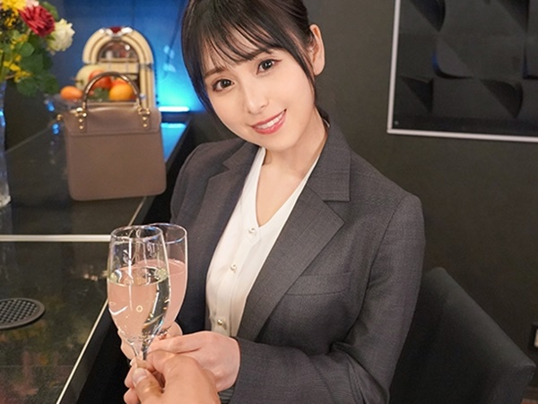 【酔っぱらい後輩OLと禁断の夜】『やだ…気持ち良すぎる…』可愛い後輩がお酒でトロトロに♥ 普段の真面目な姿からは想像できないほど乱れまくる！イチャラブセックスでイキまくり、敏感ボディがエロすぎる！