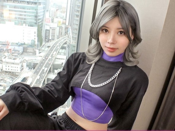 【ナンパ即ハメギャル】『やばっ…出ちゃう！』ヘソ出しエロギャルを口説いてホテルでヤリまくり！快楽に耐えきれずマ●コから潮吹き大噴射！！