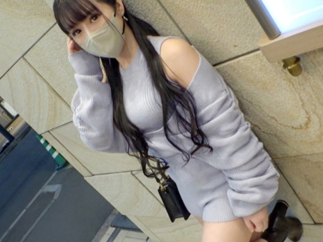 【街角ナンパ】清楚系美少女をゲット！キュートな笑顔の裏に隠された敏感ボディを激しく責めまくる！手マンと電マでクリトリスを刺激しまくり、ビショ濡れおまんこがトロけるまでイカせちゃう！