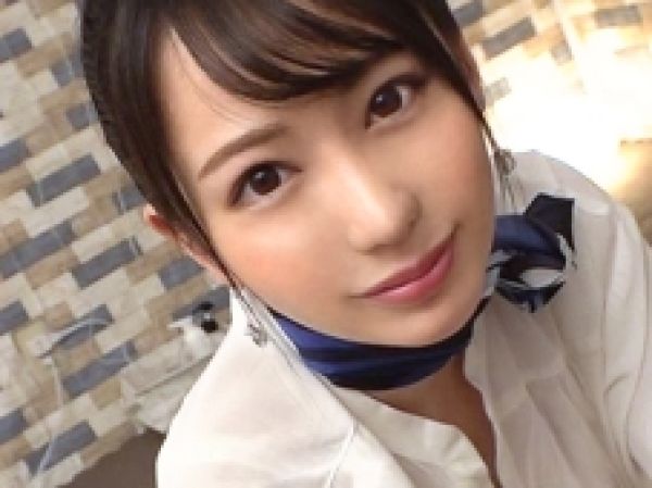 【美巨乳人妻の危険な不倫】『ダメ…夫にバレちゃう…』30代とは思えない美ボディ人妻が禁断の浮気SEX！Tバックから溢れる美尻を激しく突きまくる！♡