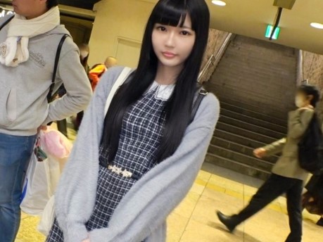 【地下アイドル×クリスマス】「あぁん…やめて…♡」パーツモデルでシミだらけ！黒髪美少女が流されるままイキまくり♡