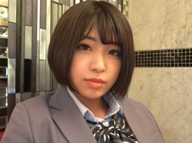 【国宝級Gカップ美少女とホテルで密会】顔も乳も完璧な女子大生とヤれた！巨乳美少女とのハメ撮り動画…♡ 柔らかおっぱいとウブな反応がたまらない！最高のカラダを独り占め！