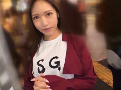 【ナンパ美女をクンニ責め！】街で見つけたエロカワ娘をホテルに連れ込み、おマンコを刺激しまくり！感じまくってチンコを咥え込む姿がたまらない♡しゃぶりまくるエッチな美女に興奮必至！