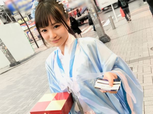 【コスプレJDの淫乱覚醒】『えっちな私、見て…』ナンパされたコスプレ好き女子大生が恥じらいながらも本能むき出しで乱れまくる！