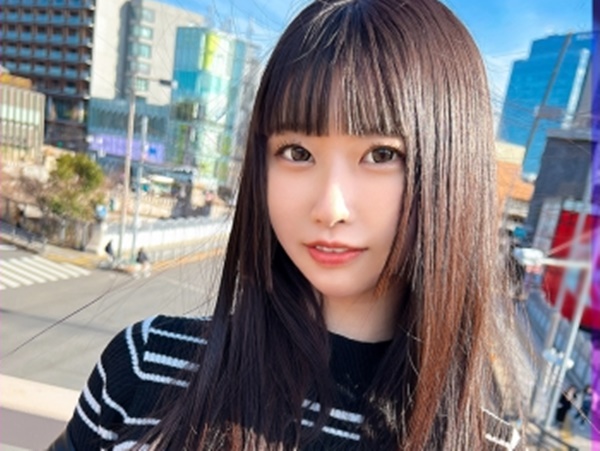 【ロリ体型美少女とラブホ密会】『気持ちいい…』つるぺたボディの美少女とイチャラブSEX！幼げなカラダを激しく突きまくって、甘い声で喘ぐ姿がたまらない！！♡