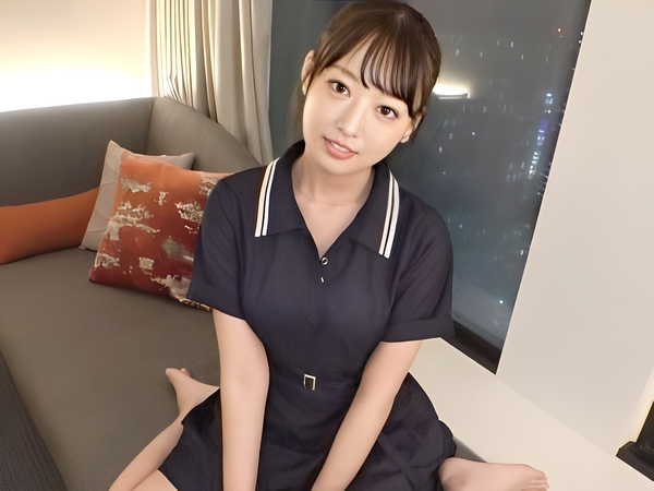 【素人ナンパ】真面目系銀行員お姉さん、夜景の前で大胆エッチ！手マンでイカされ、立ちバックで絶頂！清楚な見た目とのギャップがエロすぎる♡